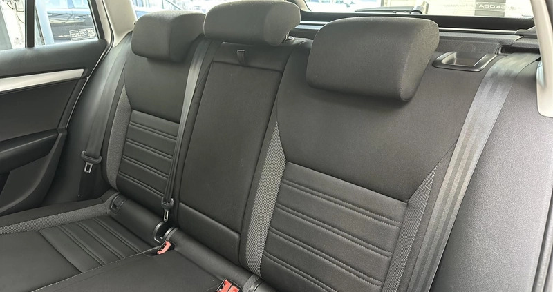 Skoda Octavia cena 66900 przebieg: 75940, rok produkcji 2019 z Torzym małe 352